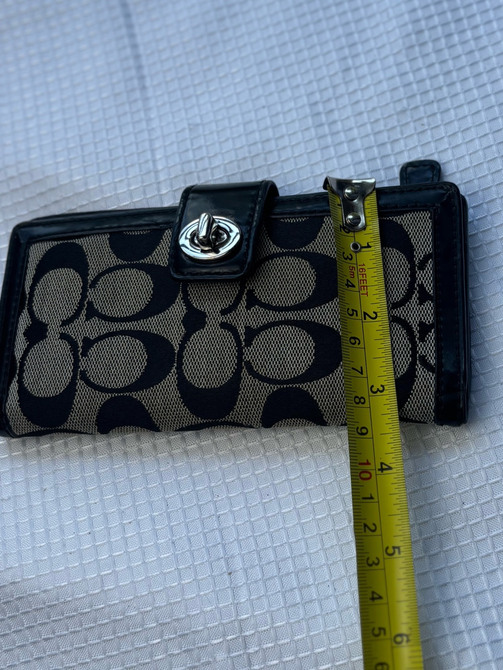 Coach Signature Park Turnlock Continental Navy Blue & Gray Rectangular Wallet - Picture 9 of 11